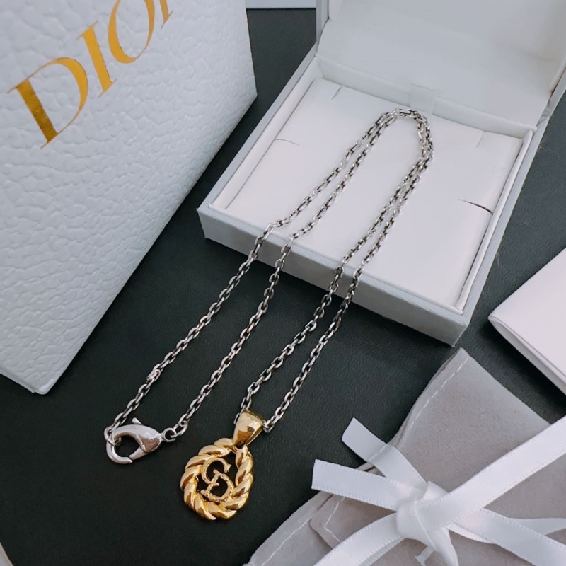 chr1st1an D10r necklaces